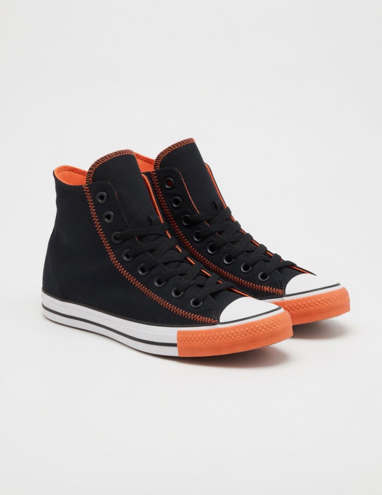 Classic Black & Orange High-Top Converse Sneakers Men’s Size 10.5