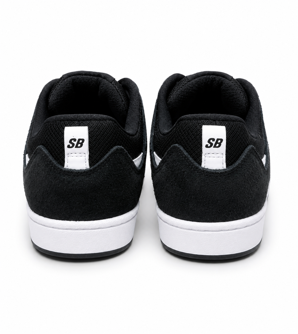 Nike SB Alleyoop Black/White Skate Shoes Men’s Size 11 (Women’s 12.5)